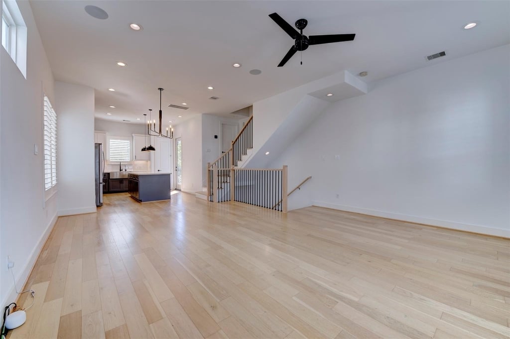 10910 Fire Creek Drive - Photo 14