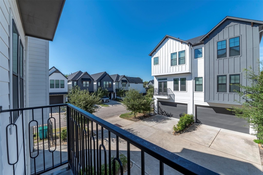 10910 Fire Creek Drive - Photo 40