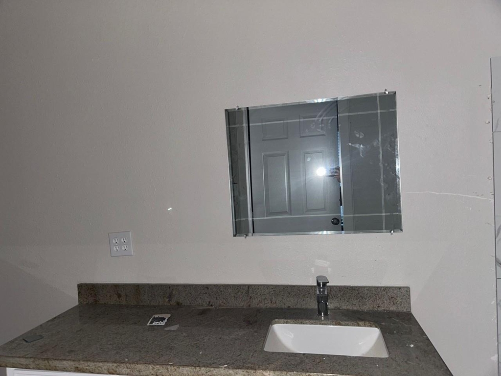 3155 Roberts Street - Photo 11