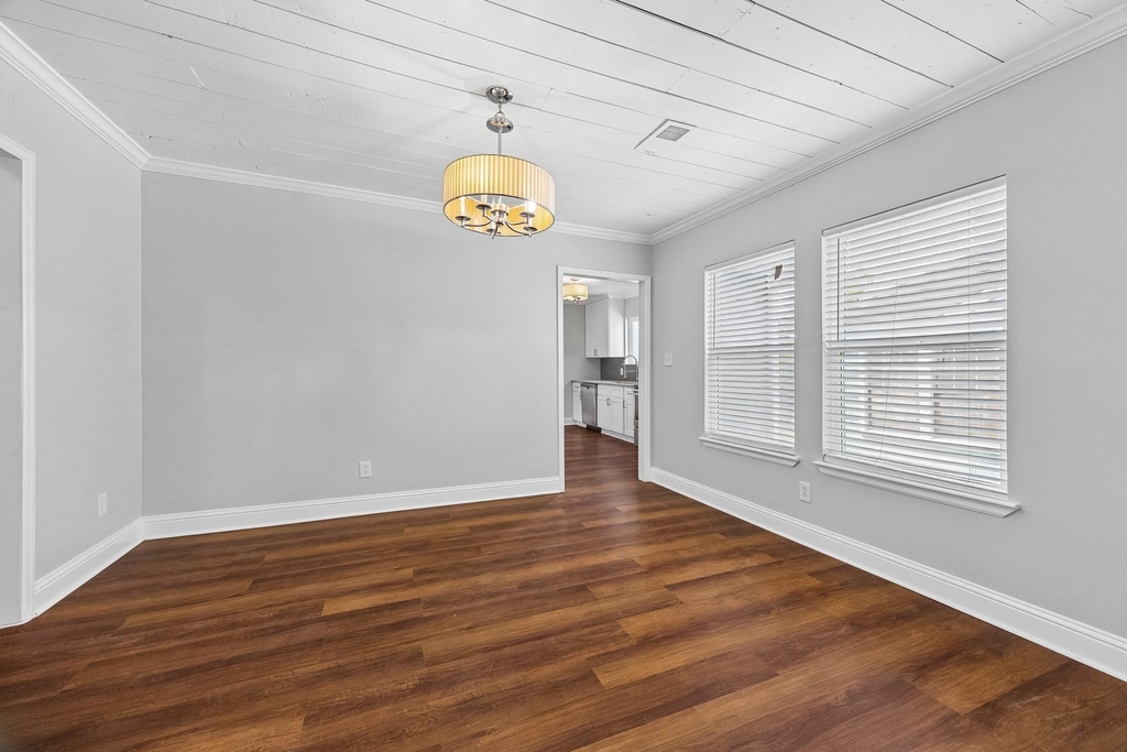 5526 Truett Street - Photo 6