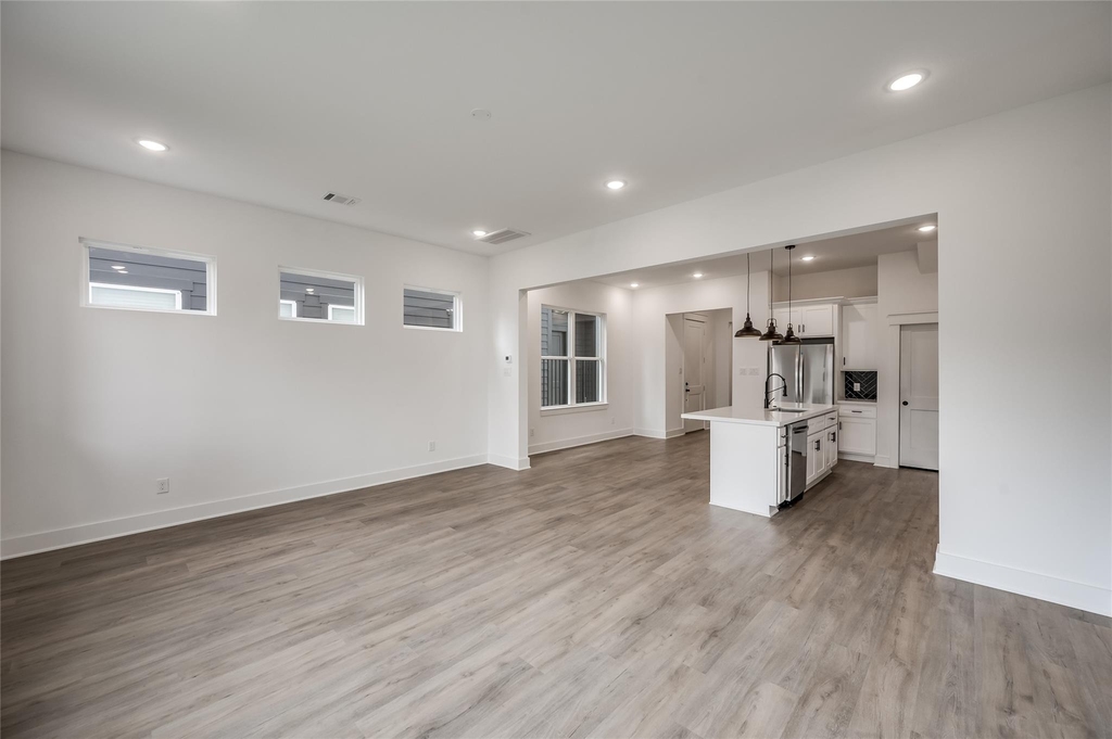 4605 Terry Street - Photo 8