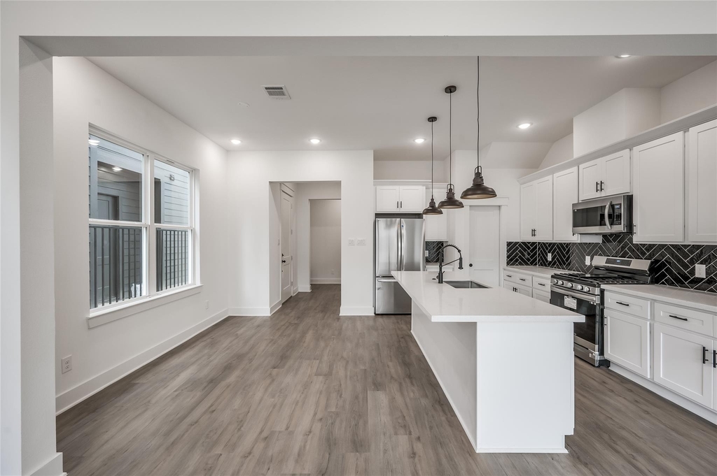 4605 Terry Street - Photo 5