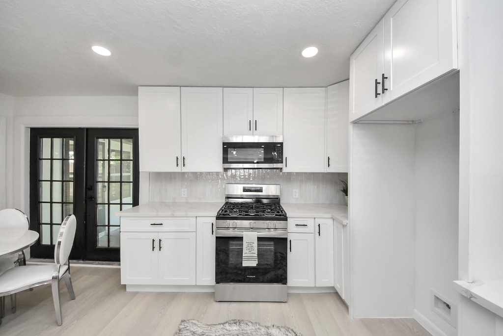 9610 Westview Drive - Photo 8