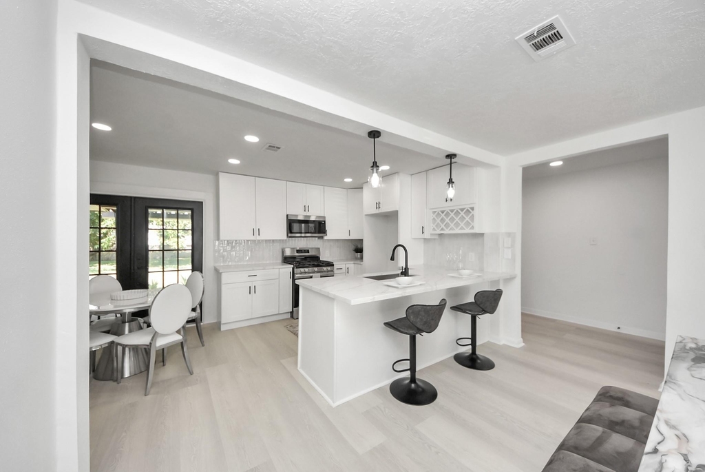9610 Westview Drive - Photo 6