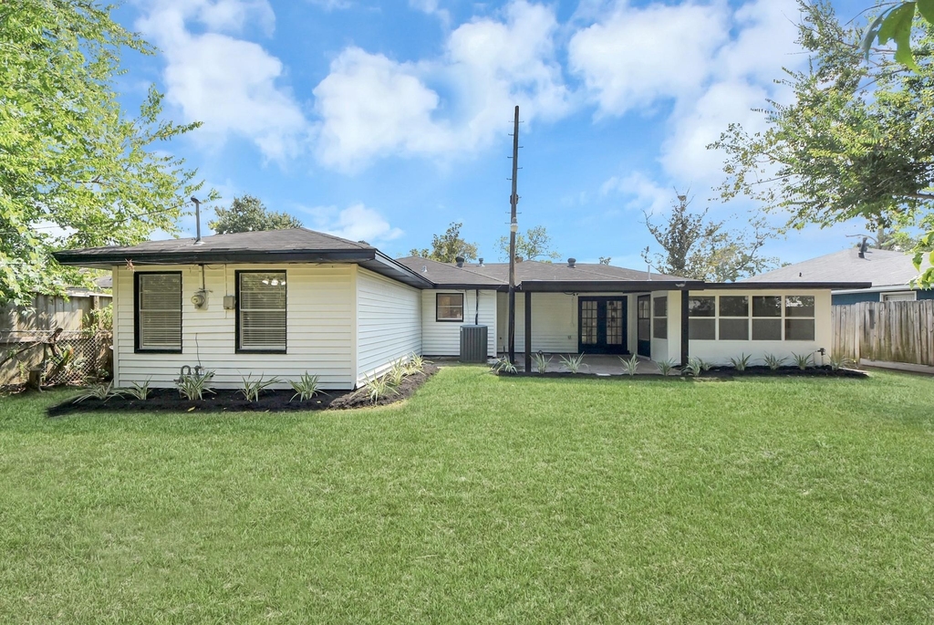 9610 Westview Drive - Photo 36
