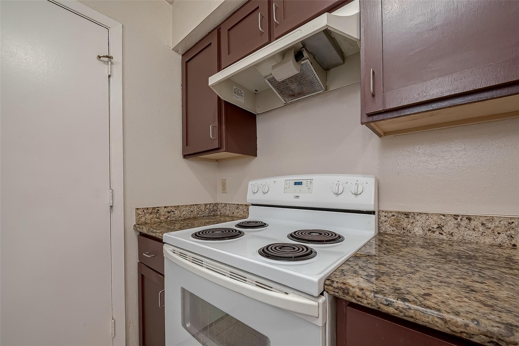 24010 Silversmith Lane - Photo 17