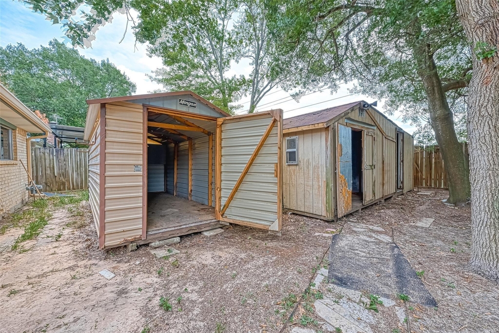 3527 Acorn Springs Lane - Photo 36