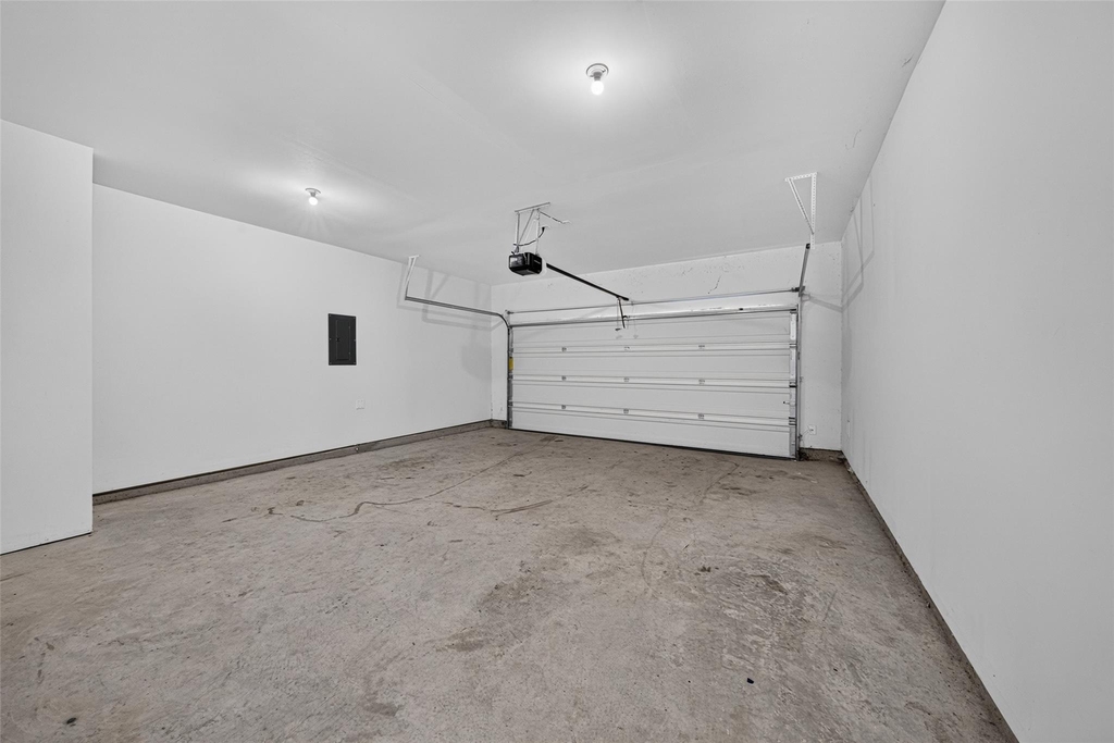 980 Blue Beech Lane - Photo 23