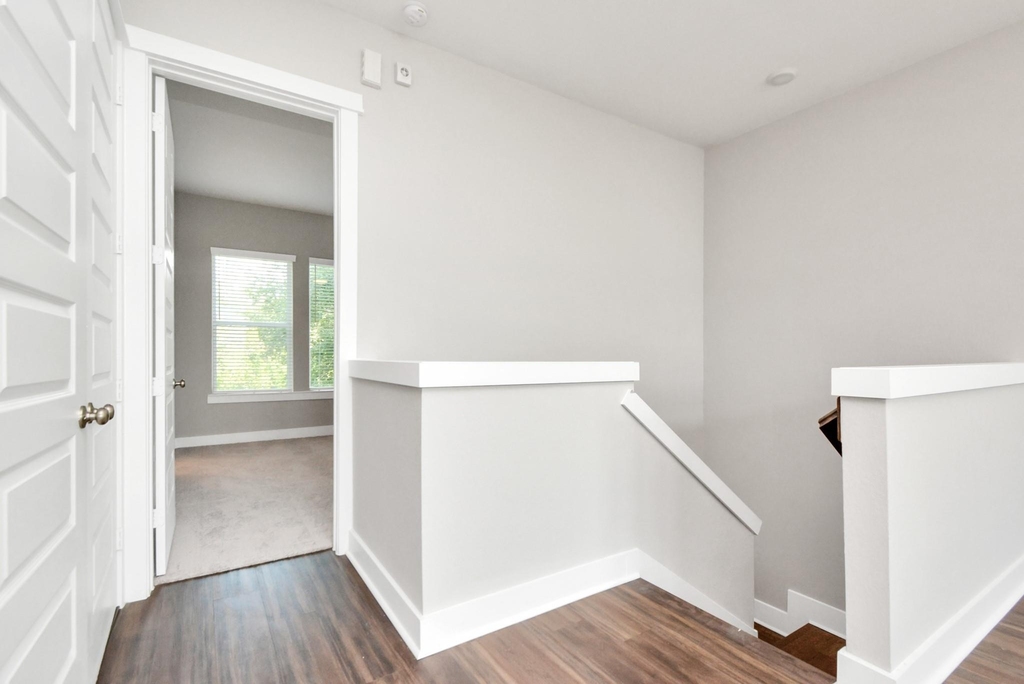 705 Strawberry Pines Court - Photo 20