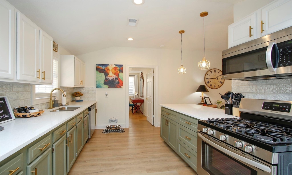 1518 Sabine Street - Photo 16