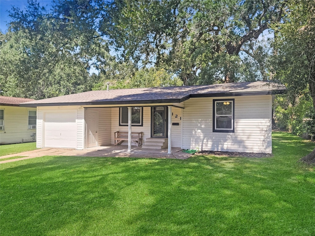 121 Wisteria Street - Photo 21