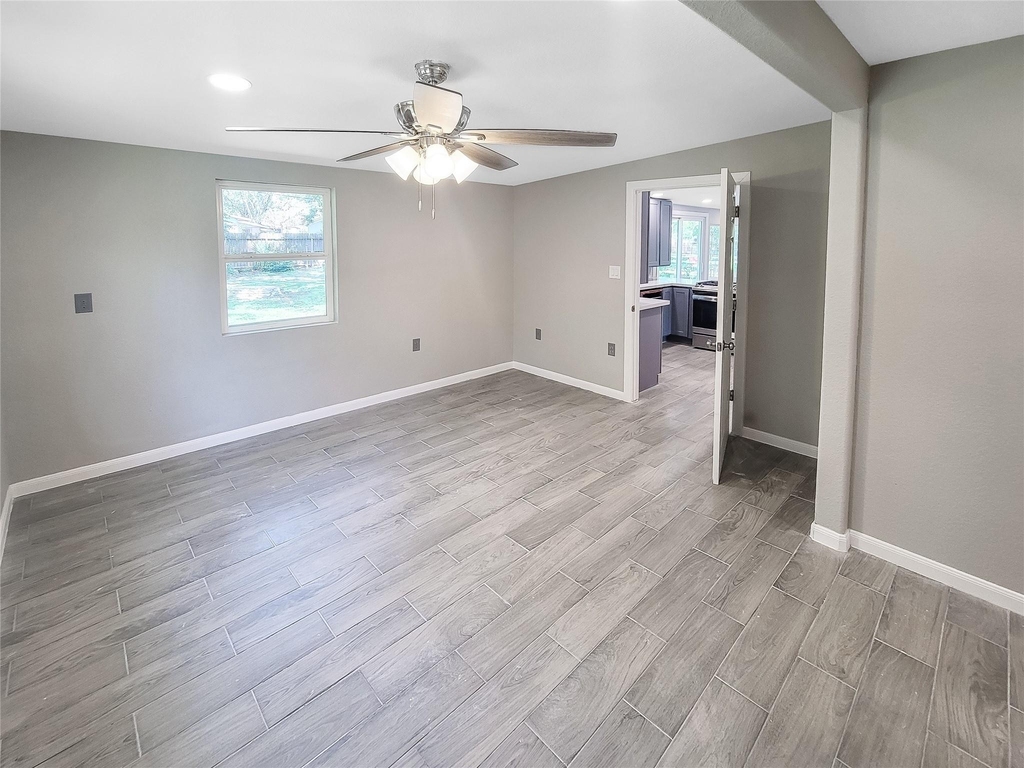 121 Wisteria Street - Photo 8