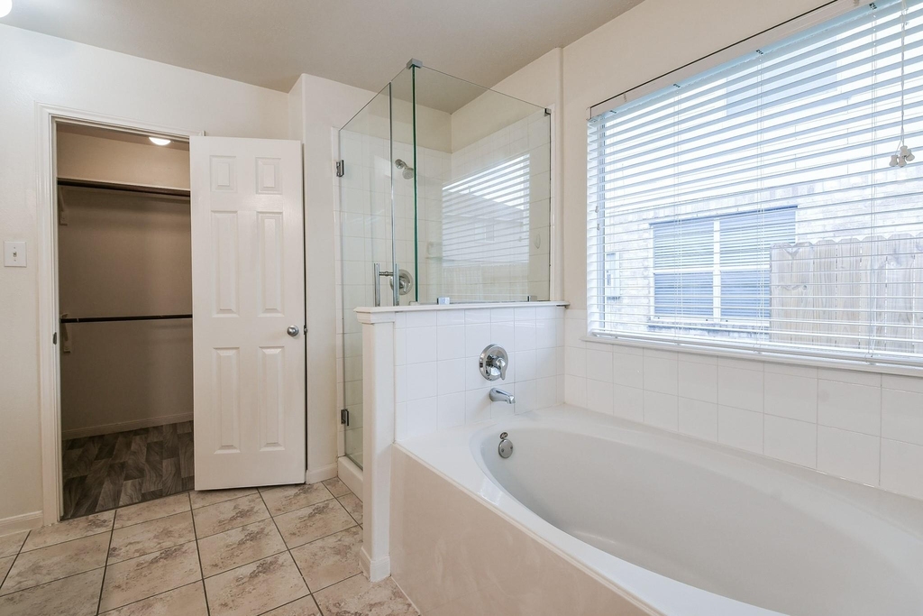 8334 Loetsch Ridge Way - Photo 13