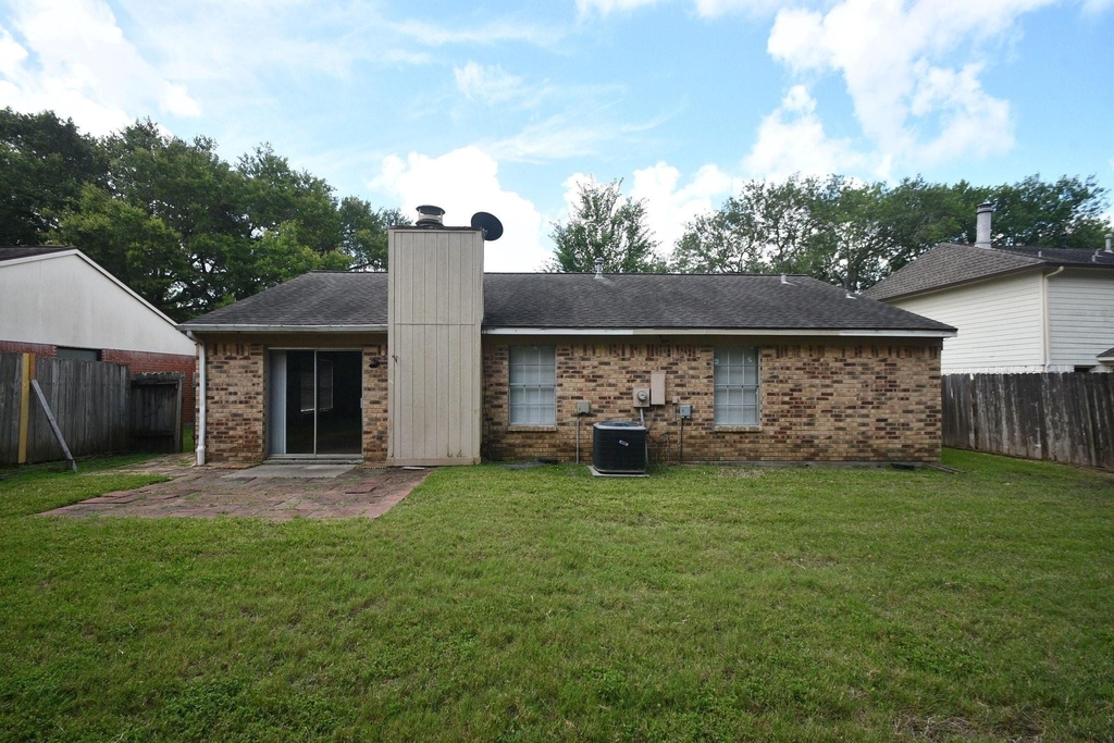 2411 Country Place Drive - Photo 26