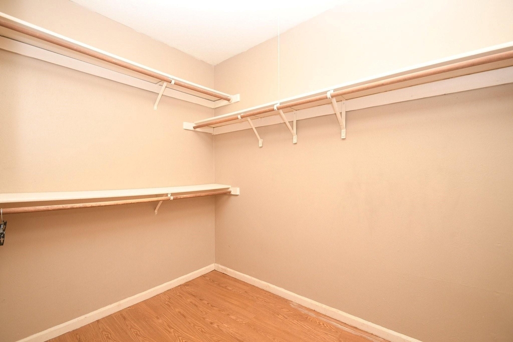 2411 Country Place Drive - Photo 25