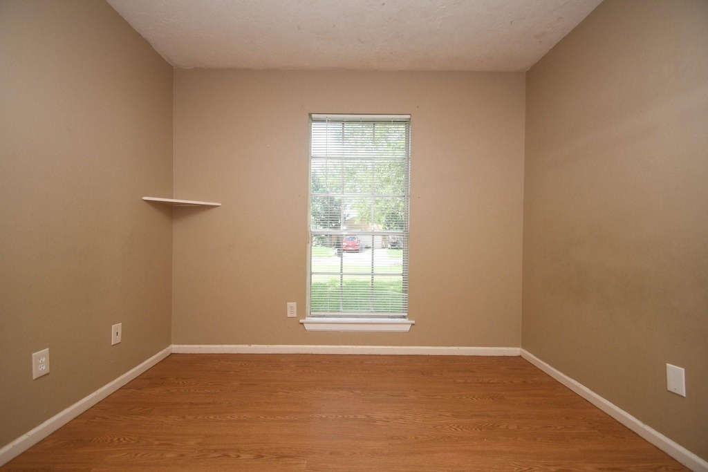 2411 Country Place Drive - Photo 15