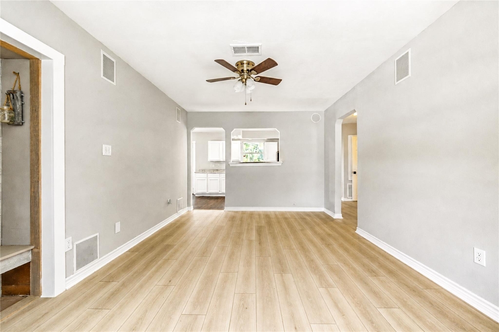 2614 7th Avenue N - Photo 9