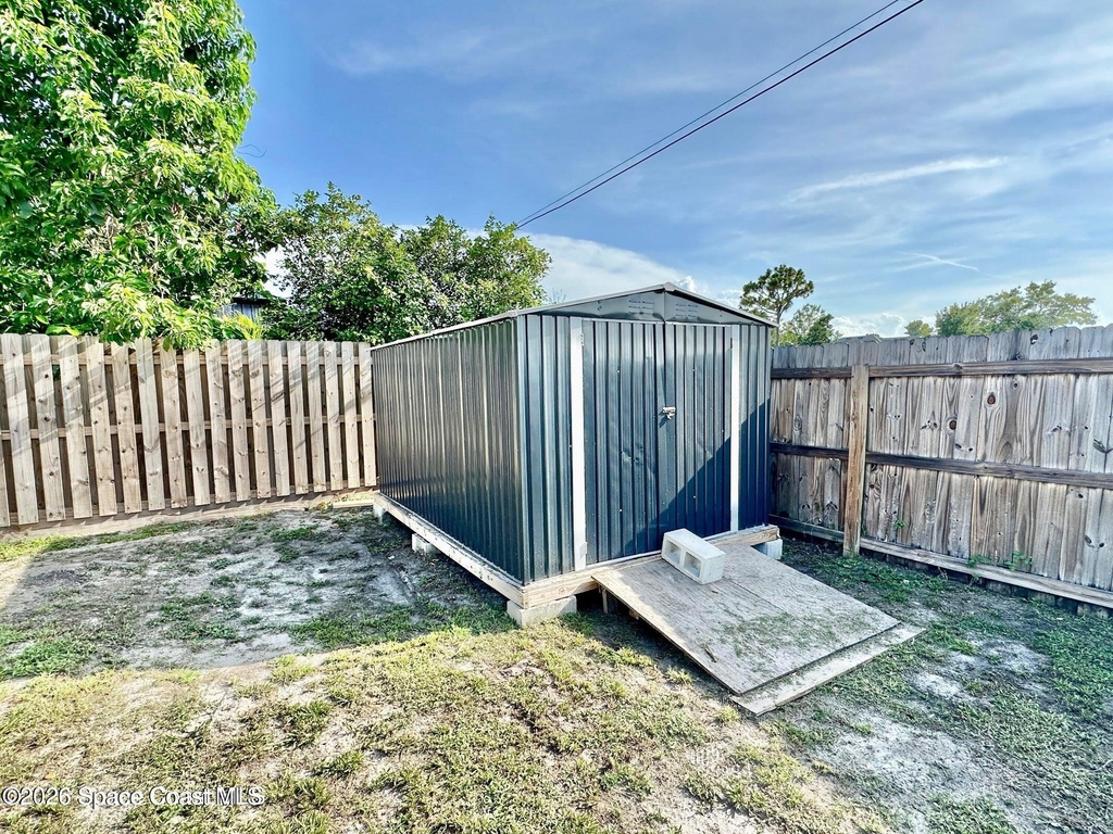426 Inlet Avenue Se - Photo 4