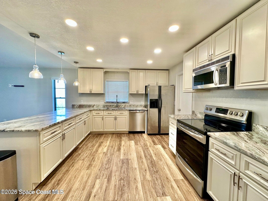 426 Inlet Avenue Se - Photo 18