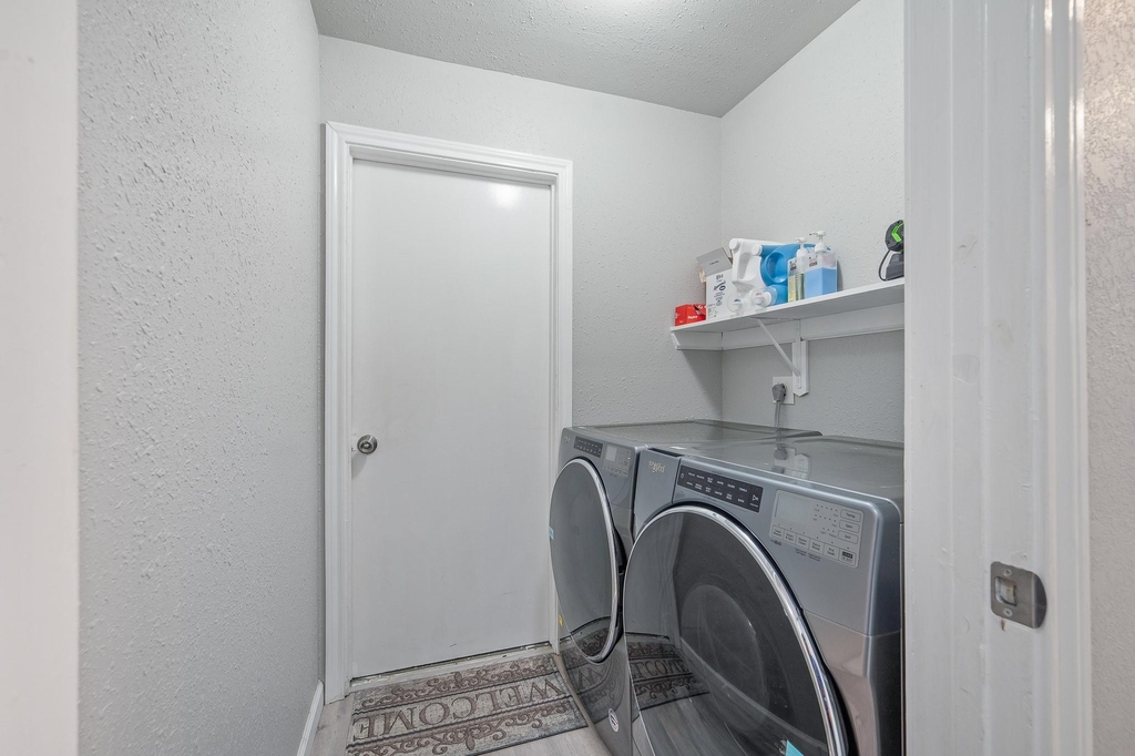 19419 Lake Hollow Lane - Photo 25