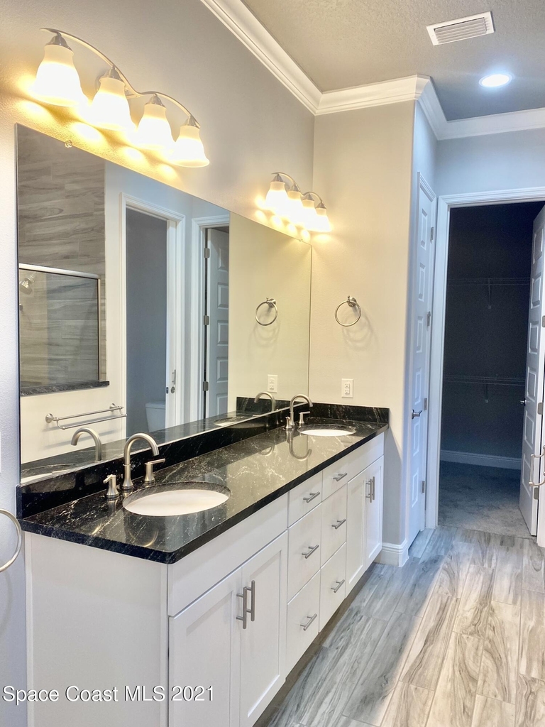 2715 Vuldarno Lane - Photo 15