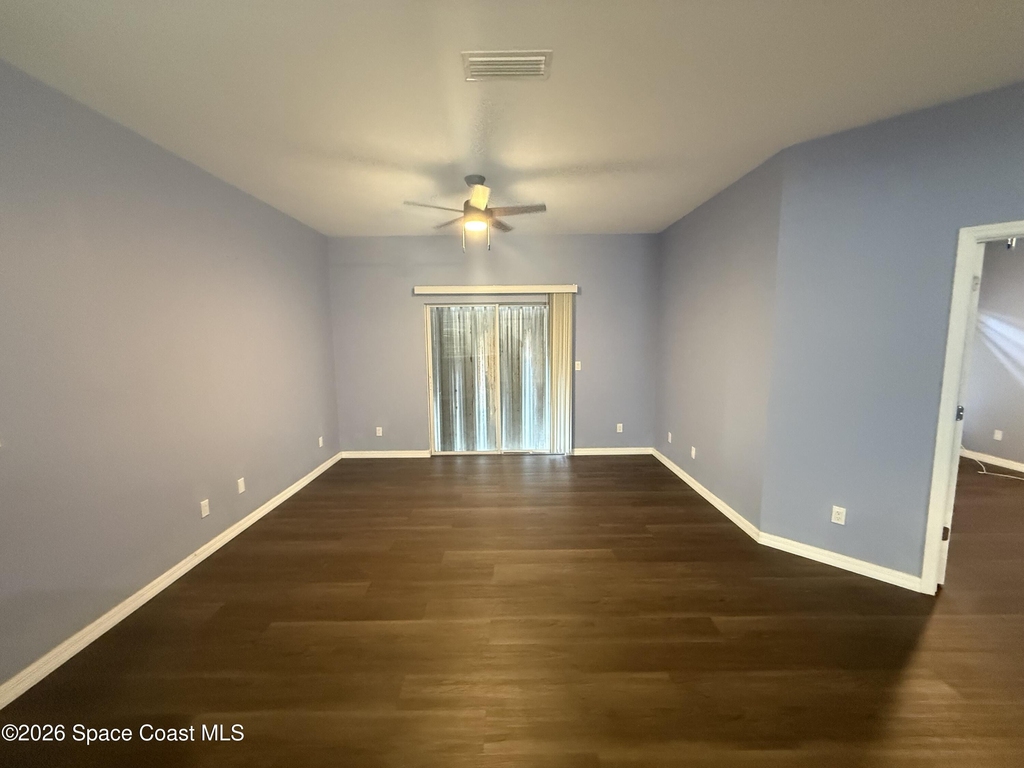 249 Emerson Drive Nw - Photo 2
