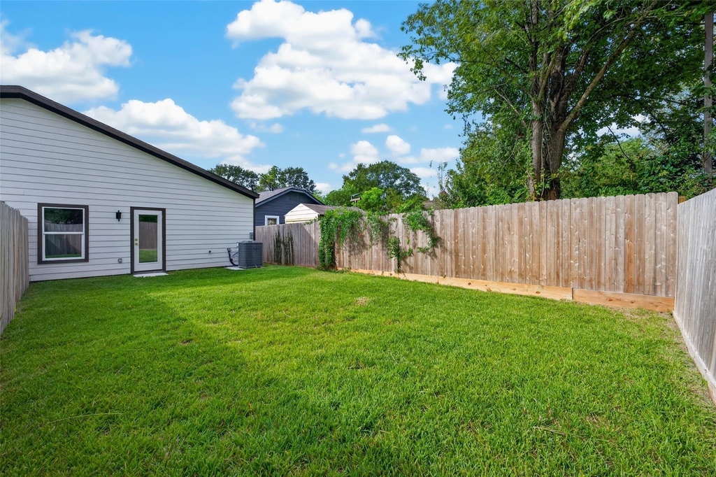 9309 Caddo Road - Photo 32