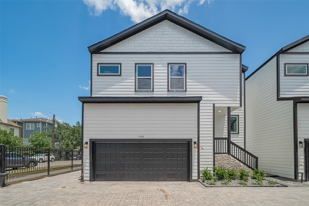 1350 W 24th Street - Photo 0