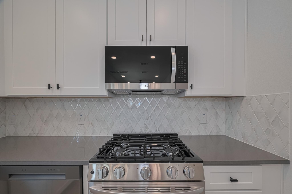 1350 W 24th Street - Photo 14