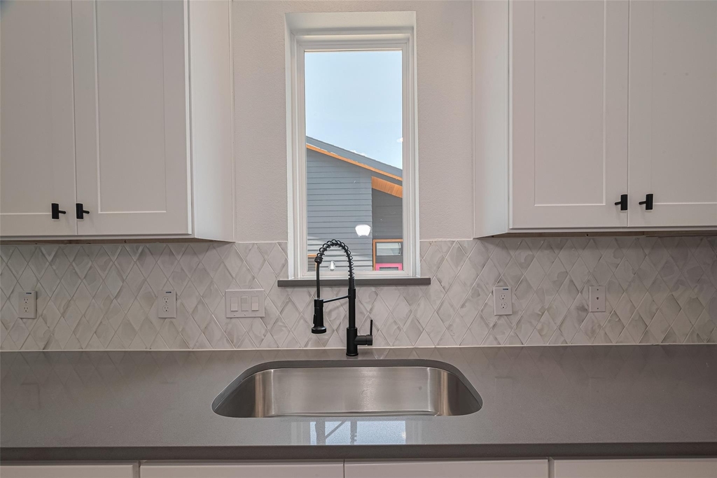 1350 W 24th Street - Photo 13