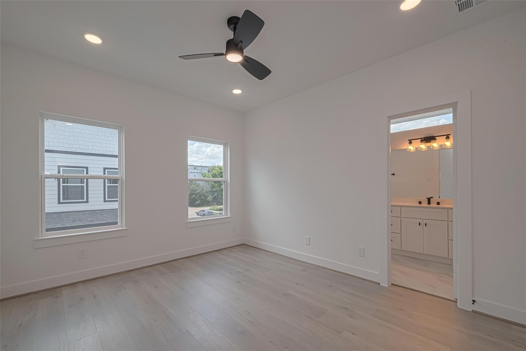 1350 W 24th Street - Photo 29