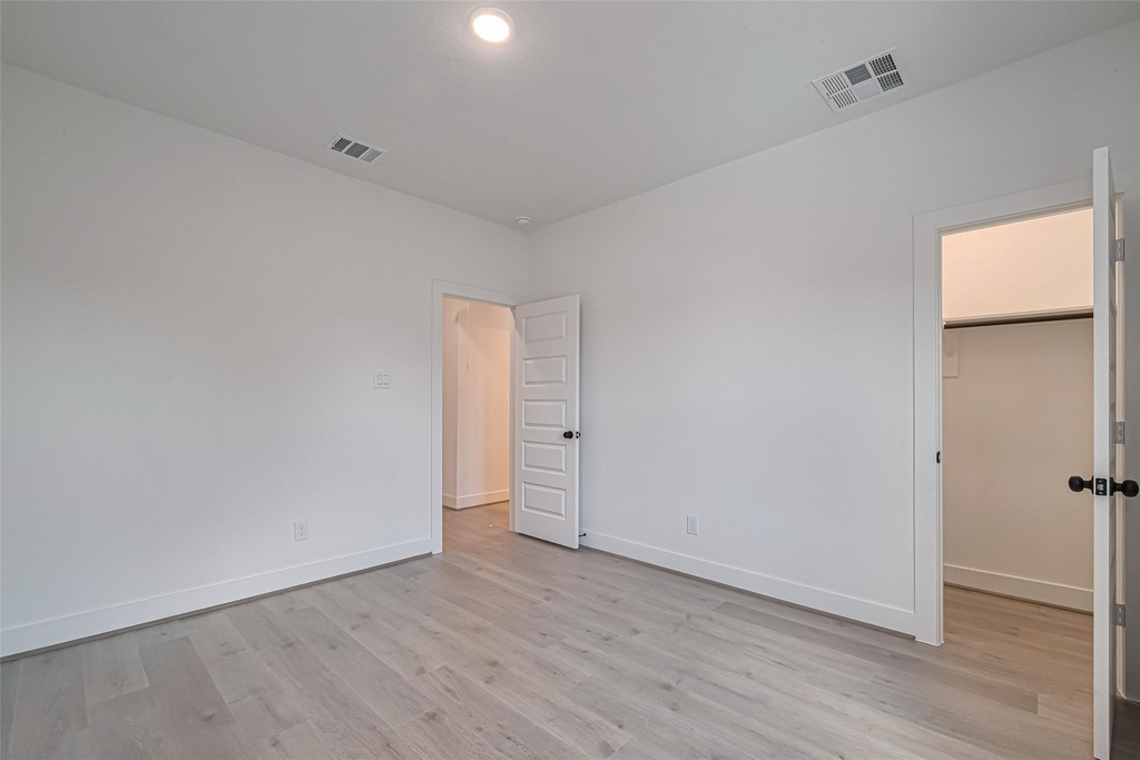 1350 W 24th Street - Photo 20