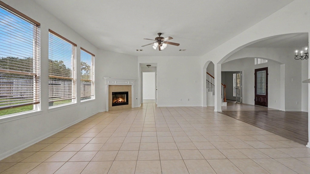 13711 Brighton Park Drive - Photo 8