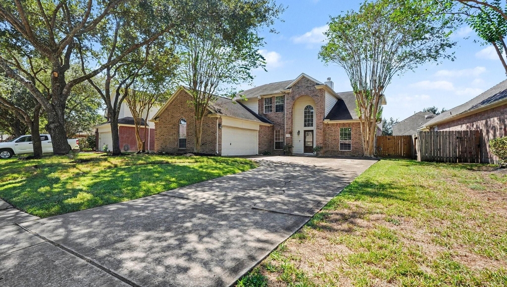 13711 Brighton Park Drive - Photo 2
