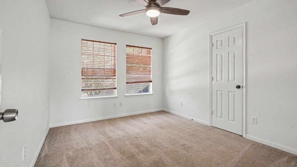 13711 Brighton Park Drive - Photo 22