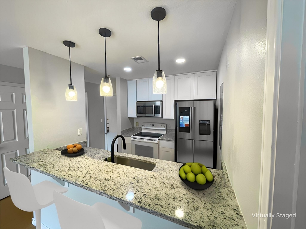 523 Southwest Parkway - Photo 4
