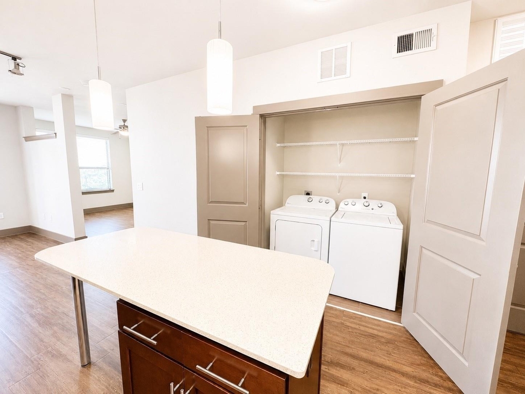 2910 Milam St Street - Photo 9