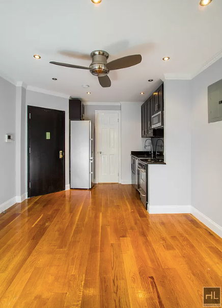 West 53 Street - Photo 3