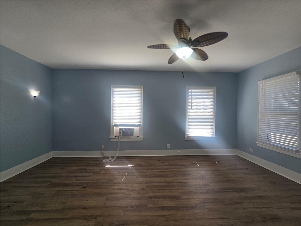 725 Broadway Avenue - Photo 8