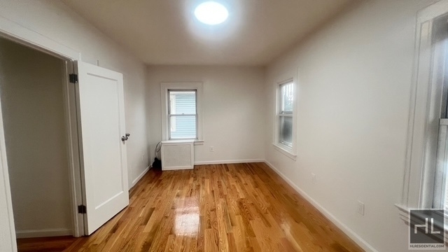 3815 Farragut Road - Photo 2