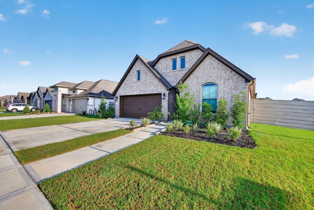 2419 Honeyberry Shrub Drive - Photo 1