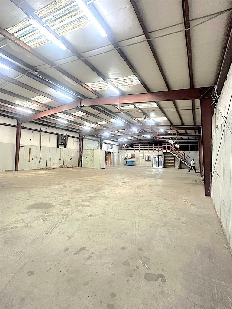4195 College Street - Photo 1