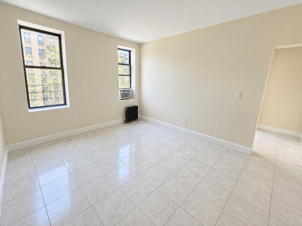 553 Hinsdale Street - Photo 3