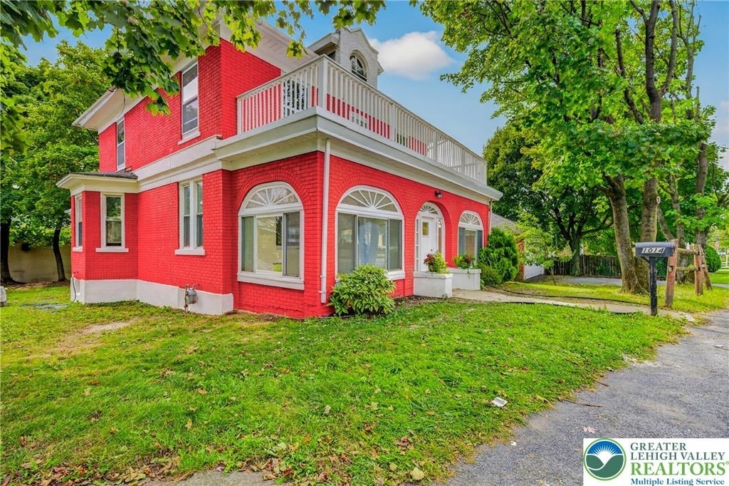 1014 Susquehanna Street - Photo 2