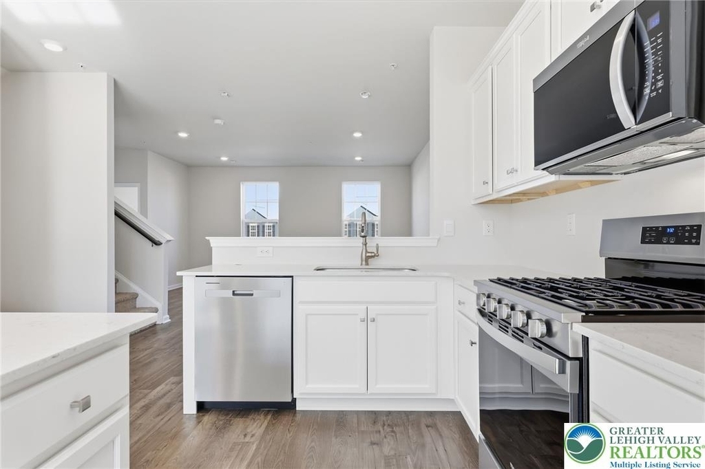 1084 Meadowlark Drive - Photo 10