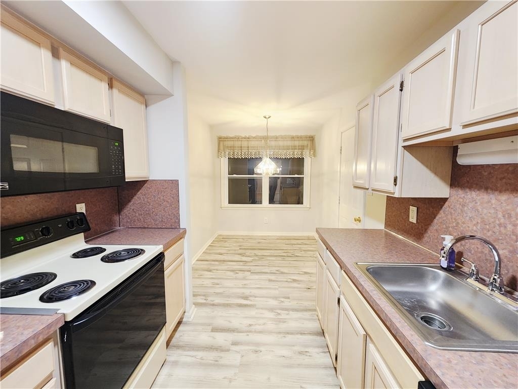 7276 Sauerkraut Lane - Photo 14