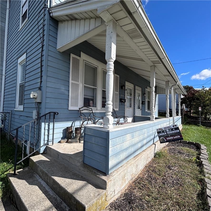 805 Washington - Photo 3