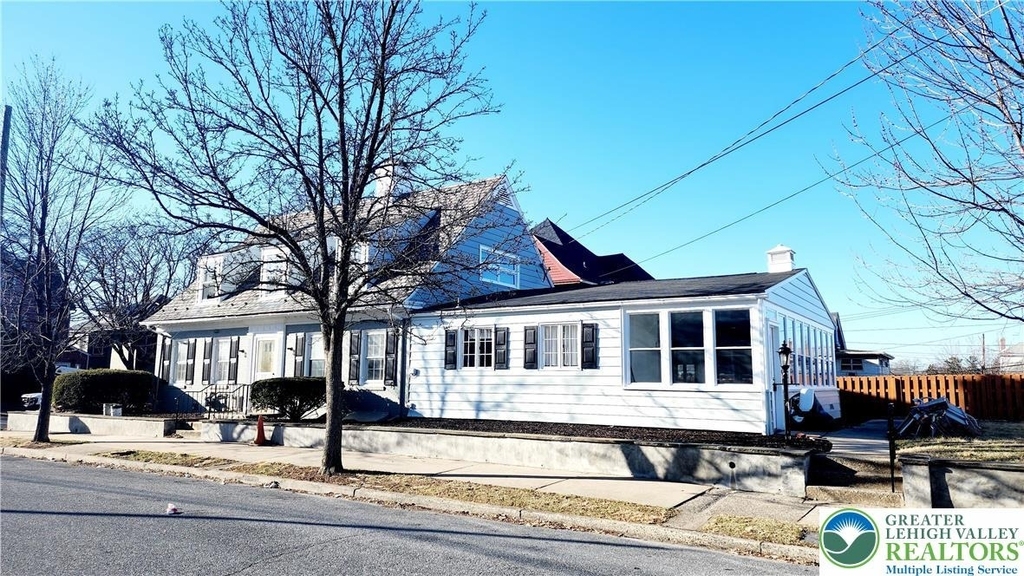 928 Linden Street - Photo 2