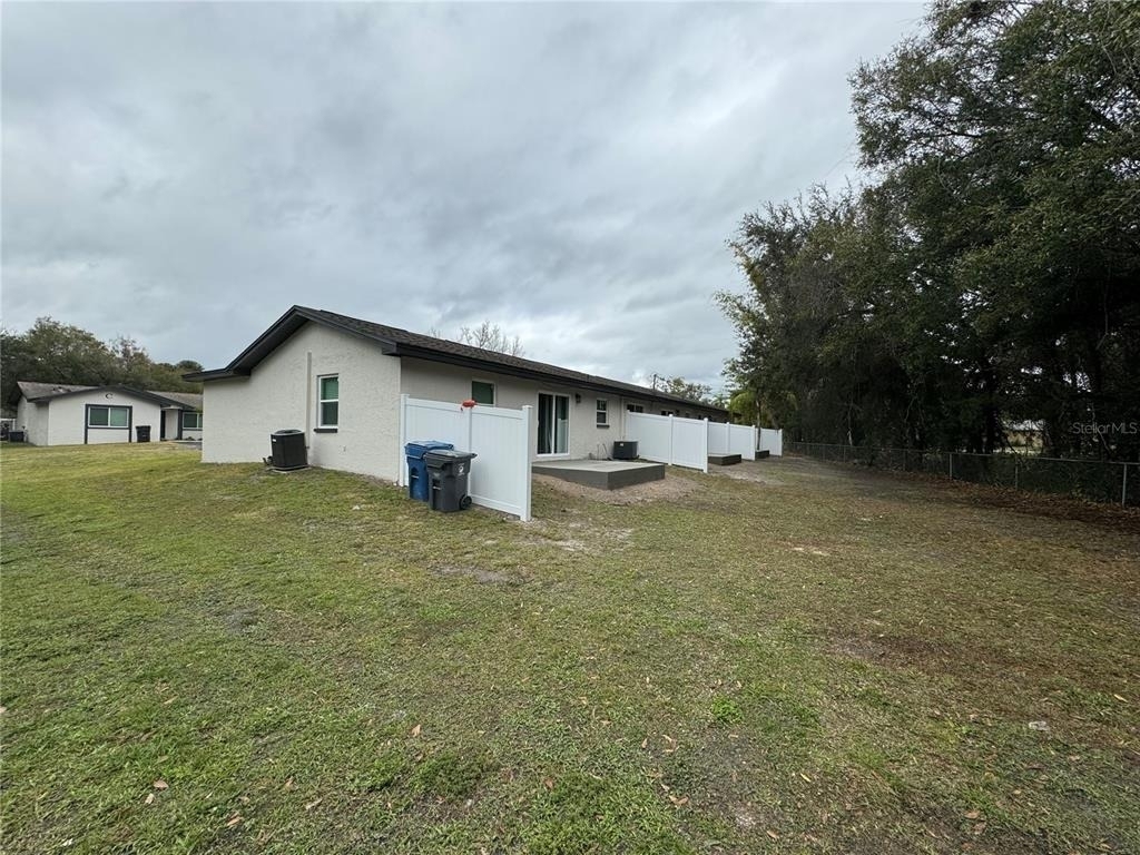 210 Saint Petersburg Drive E - Photo 16