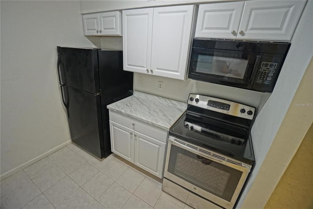 9203 Tudor Drive - Photo 4